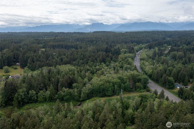 3761 NW Trigger Avenue NE, Silverdale, WA 98383