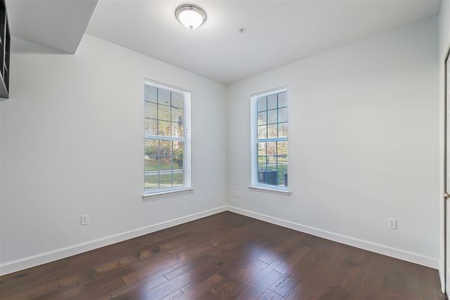 922 W Summerfield Glen Circle, Ann Arbor, MI 48103