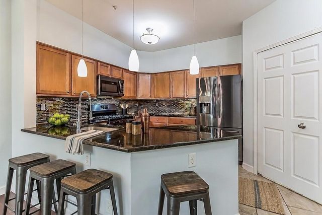 922 W Summerfield Glen Circle, Ann Arbor, MI 48103