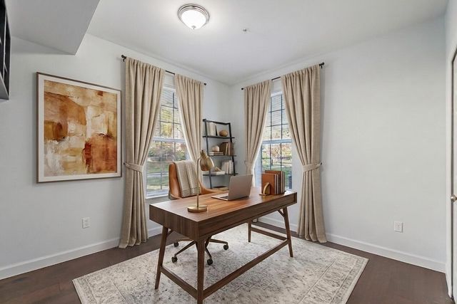 922 W Summerfield Glen Circle, Ann Arbor, MI 48103