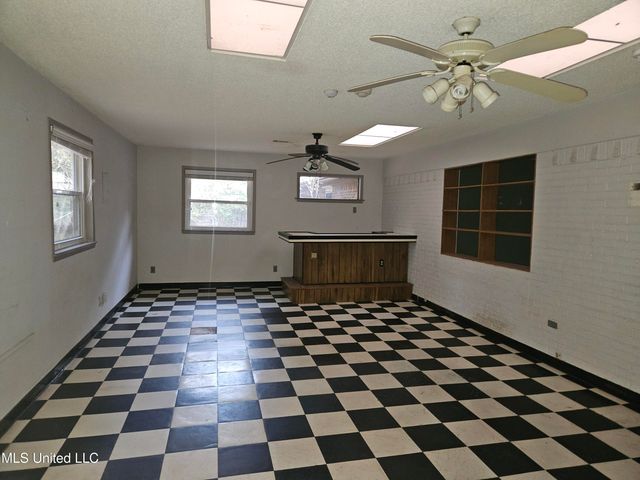 8520 Mermaid Avenue, Ocean Springs, MS 39564