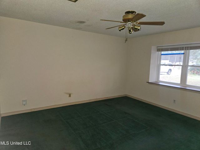 8520 Mermaid Avenue, Ocean Springs, MS 39564