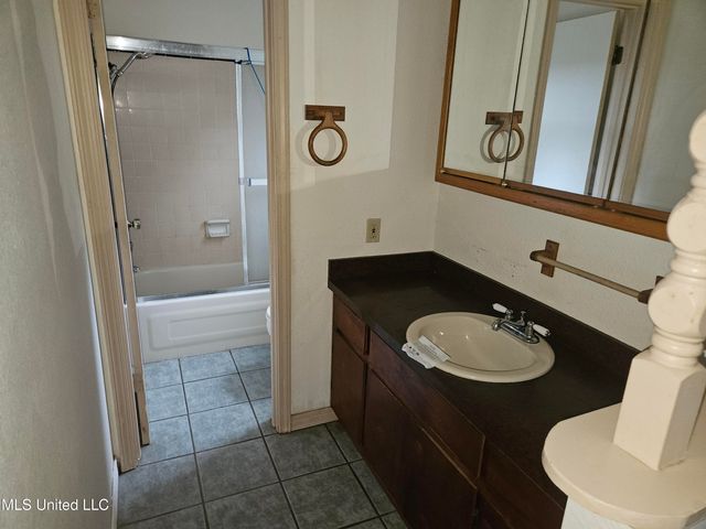 8520 Mermaid Avenue, Ocean Springs, MS 39564