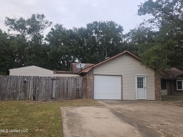 8520 Mermaid Avenue, Ocean Springs, MS 39564