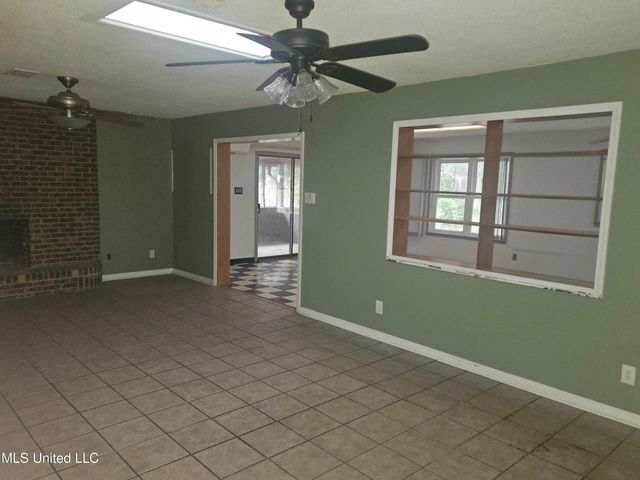 8520 Mermaid Avenue, Ocean Springs, MS 39564