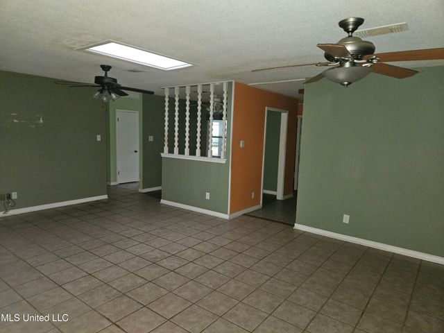8520 Mermaid Avenue, Ocean Springs, MS 39564
