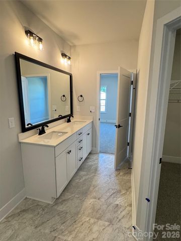 165 Swinford Drive 82, Salisbury, NC 28146