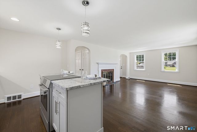 112 Birchwood Road, East Hartford, CT 06118