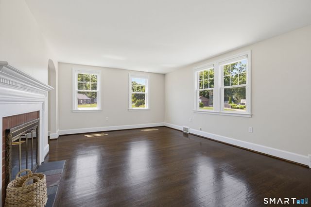112 Birchwood Road, East Hartford, CT 06118