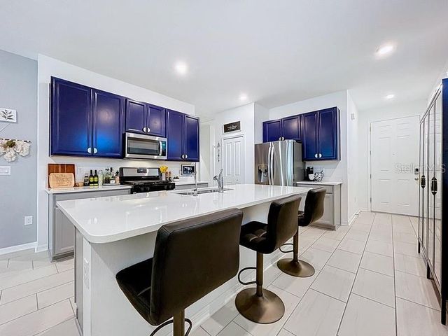 5415 LOS ROBLES COURT, Palmetto, FL 34221