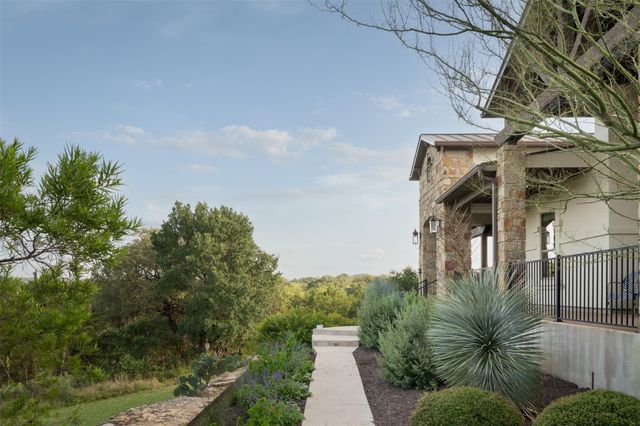 119 Creekside TRL, Spicewood, TX 78669