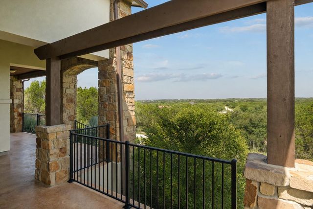 119 Creekside TRL, Spicewood, TX 78669