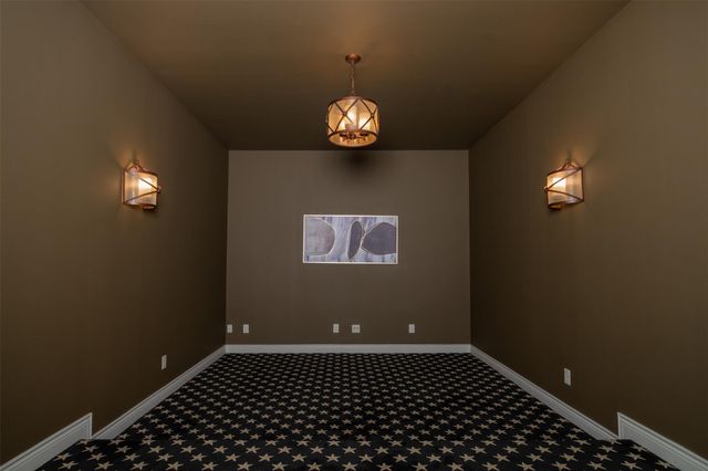 119 Creekside TRL, Spicewood, TX 78669