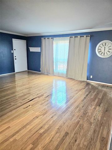 11152 Valleydale Drive A, Dallas, TX 75230