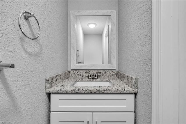 12 Neville ST, Portsmouth, VA 23701