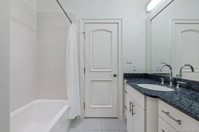 3272 Portrush Drive, Lake Charles, LA 70605