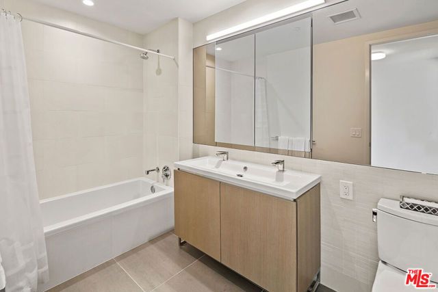 889 Francisco Street 2506, Los Angeles, CA 90017