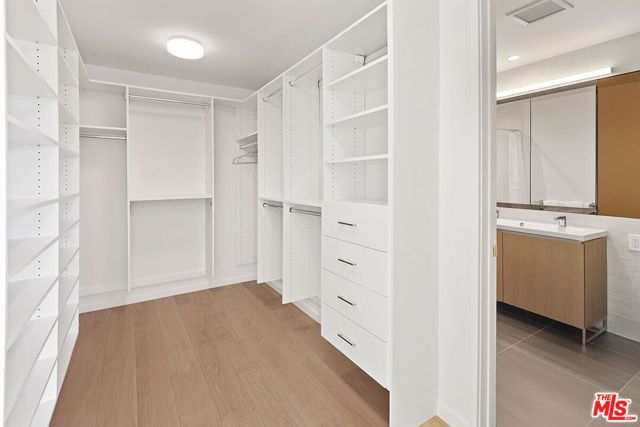 889 Francisco Street 2506, Los Angeles, CA 90017