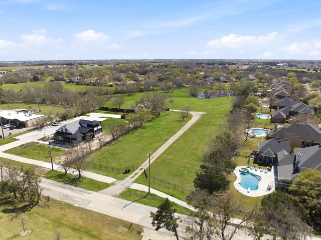 313 Hubbard Drive, Heath, TX 75032