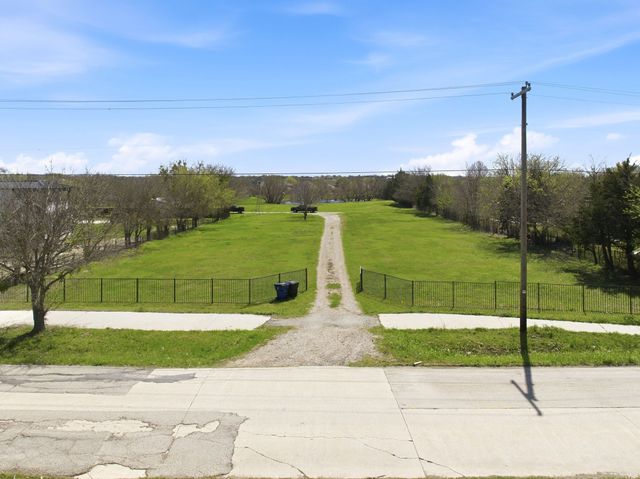 313 Hubbard Drive, Heath, TX 75032