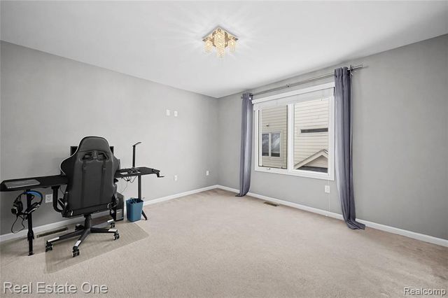 5608 Pembrooke Crossing, West Bloomfield, MI 48322