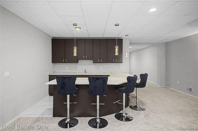 5608 Pembrooke Crossing, West Bloomfield, MI 48322