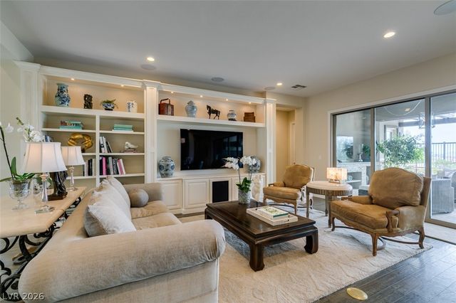 6842 Regency Crest Drive, Las Vegas, NV 89148