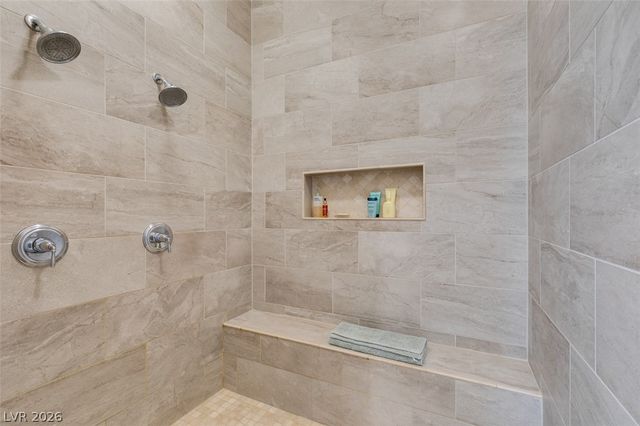 6842 Regency Crest Drive, Las Vegas, NV 89148
