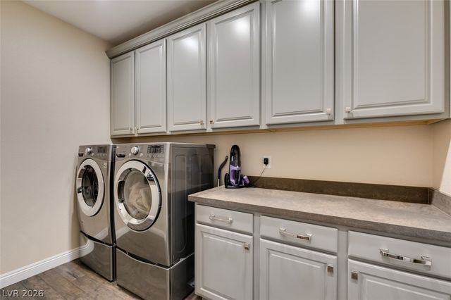 6842 Regency Crest Drive, Las Vegas, NV 89148