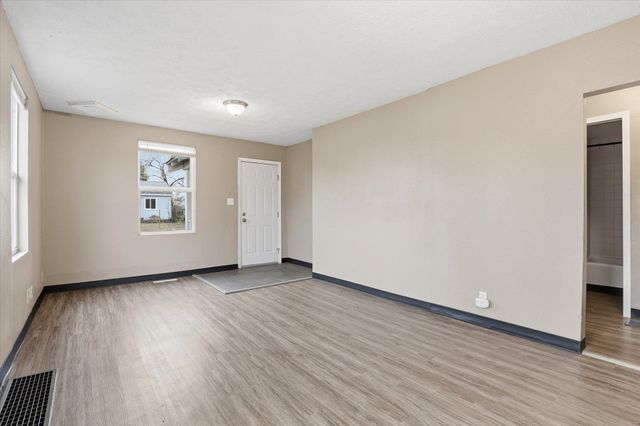 813 E Courtland Ave, Spokane, WA 99207