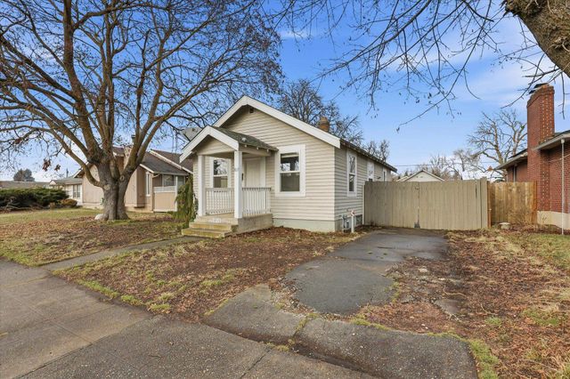 813 E Courtland Ave, Spokane, WA 99207