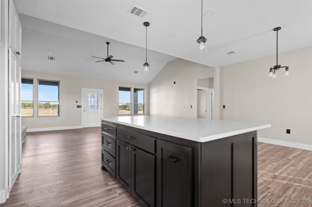 12499 Fox Hollow Road, Marietta, OK 73448