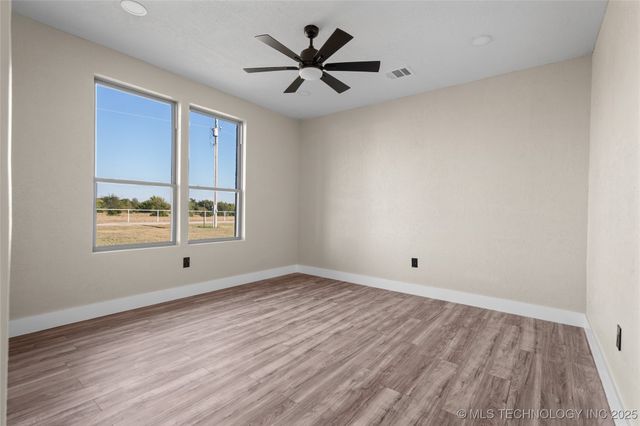 12499 Fox Hollow Road, Marietta, OK 73448