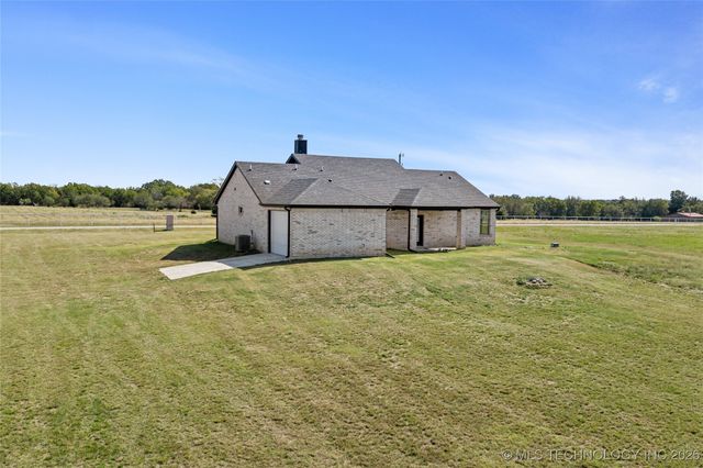 12499 Fox Hollow Road, Marietta, OK 73448