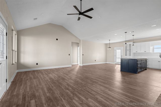 12499 Fox Hollow Road, Marietta, OK 73448