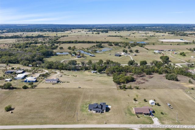 12499 Fox Hollow Road, Marietta, OK 73448