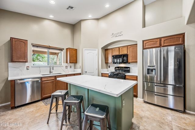 3896 E ARAGONITE Lane, San Tan Valley, AZ 85143