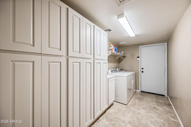 3896 E ARAGONITE Lane, San Tan Valley, AZ 85143