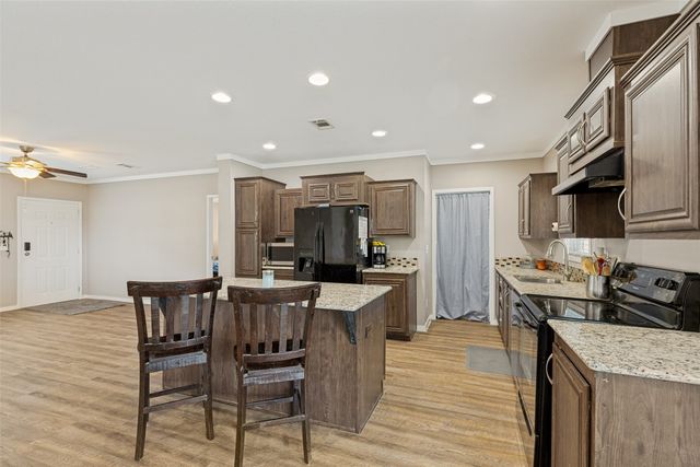 9147 County Road 1143, Leonard, TX 75452