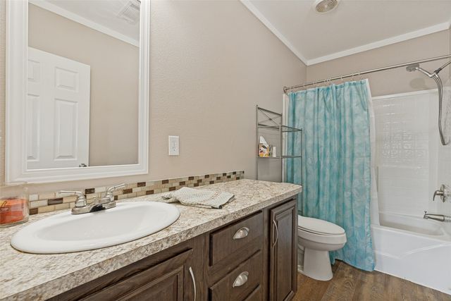 9147 County Road 1143, Leonard, TX 75452