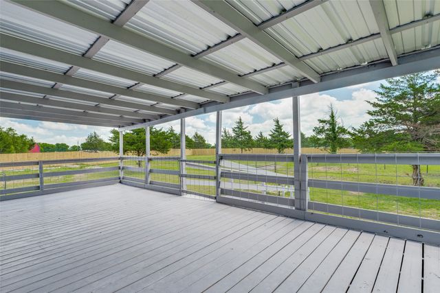 9147 County Road 1143, Leonard, TX 75452