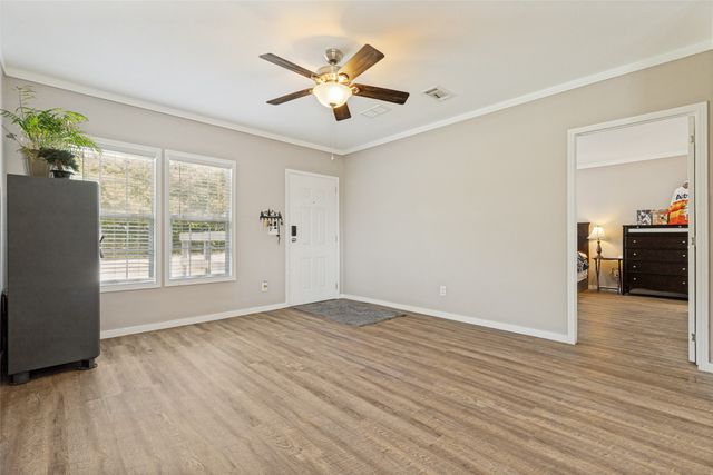 9147 County Road 1143, Leonard, TX 75452