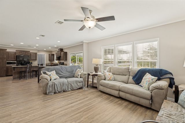 9147 County Road 1143, Leonard, TX 75452