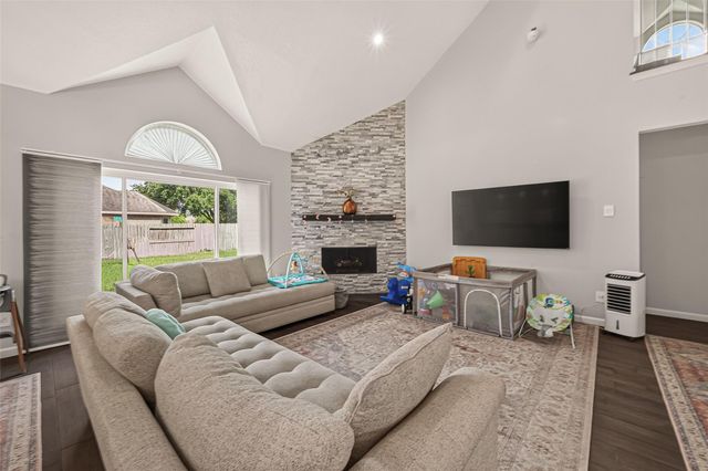 6514 Kings Summit Drive, Katy, TX 77450