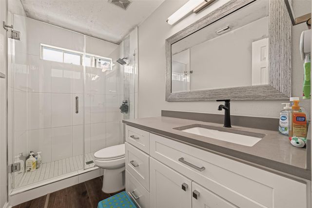6514 Kings Summit Drive, Katy, TX 77450