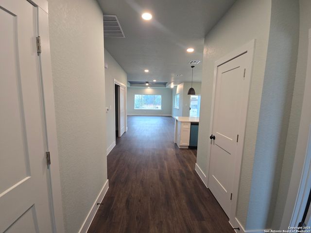 206 Lewis Todd, Blanco, TX 78606