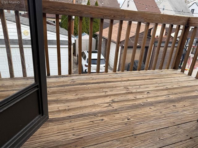 404 Bauer Place, Mineola, NY 11501