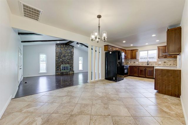 6704 Bear Canyon Drive, Oklahoma City, OK 73162