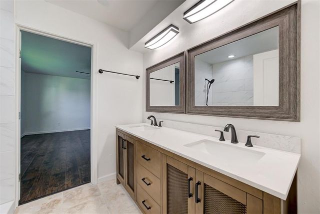 6704 Bear Canyon Drive, Oklahoma City, OK 73162