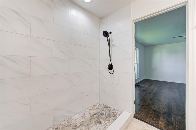 6704 Bear Canyon Drive, Oklahoma City, OK 73162